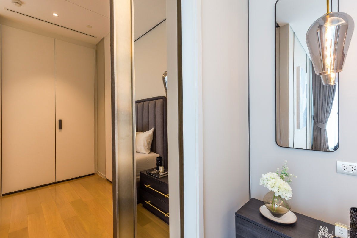 picture For rent condo Baan Sindhorn  2 Bed Room ( S03-2010) - 2/58