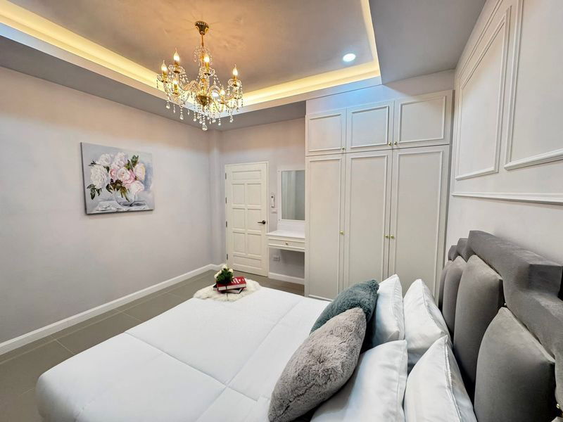 รูป ขายบ้านเดี่ยวพัทยา บ้านสวย ตกแต่งพร้อมอยู่ ทำเลดี ใกล้แหล่งช้อปปิ้ - รูปที่ 9/15