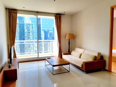 เช่าคอนโด MRT สีลม : The Empire Place | Near BTS Chong Nonsi