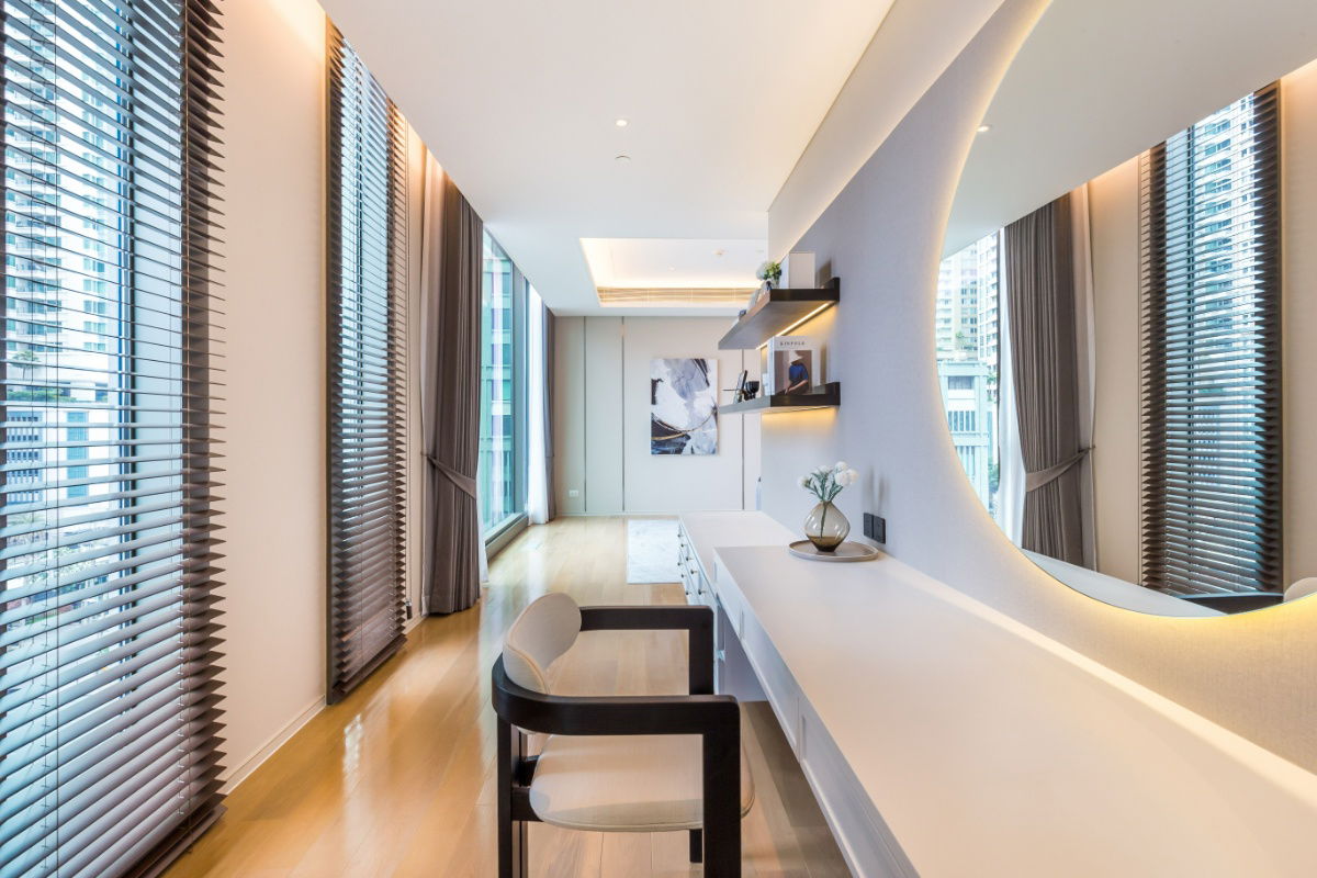picture For rent condo Baan Sindhorn  2 Bed Room ( S03-2010) - 44/58