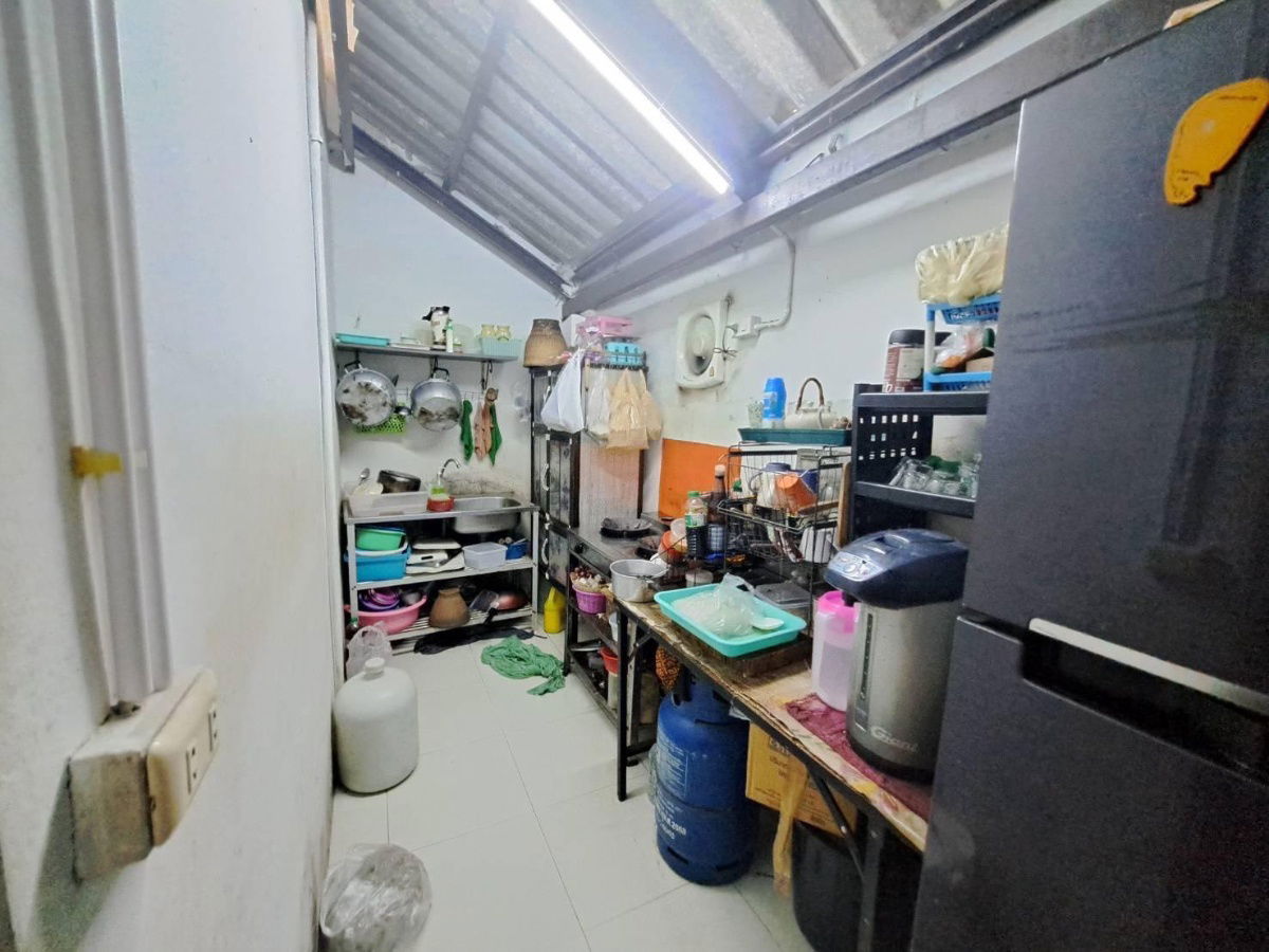 รูป ขายอาคารพาณิชย์ 1 คูหา ทำเลทอง  - รูปที่ 2/6