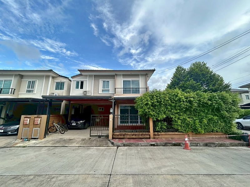 ขายบ้านเดี่ยว : ขายบ้านเดี่ยว 2 ชั้น หมู่บ้าน ภัสสร บางนา-วงแหวน 51 ตารางวา