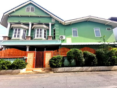 Houses for sale Bangkok : Single house "Corner", peaceful atmosphere, premium location, Taling Chan area, near the city, near 