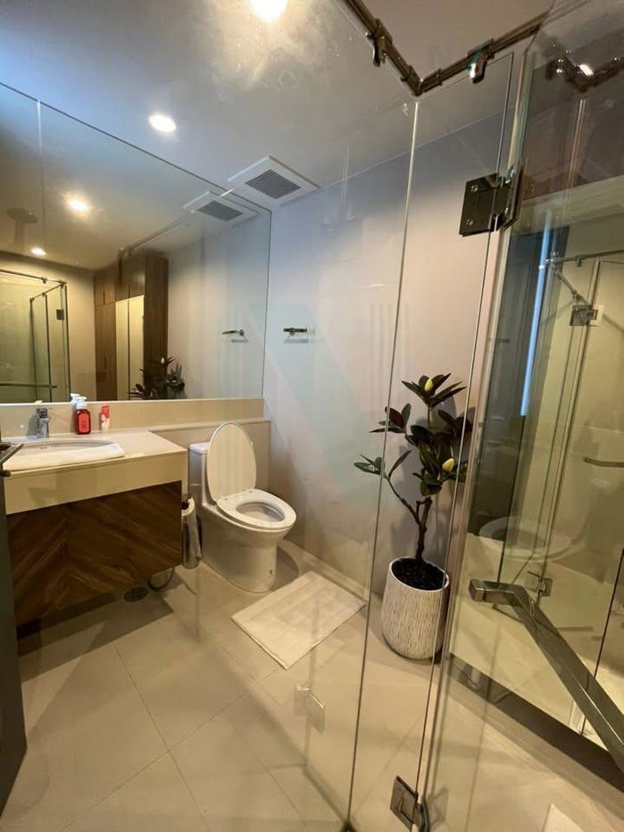picture 🎉 For Sell Condo NOBLE ABOVE WIRELESS - RUAMRUDEE Building 1, Floor 8,1 bed room, Room size 67 sqm - 7/8