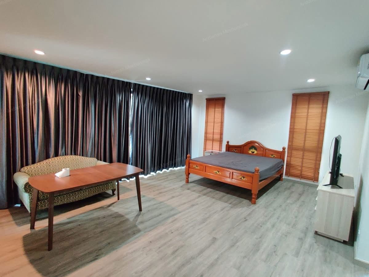 picture P0189 Urgent Sale! 3-Storey Home in Aq Arbor Pattanakarn - 6/17