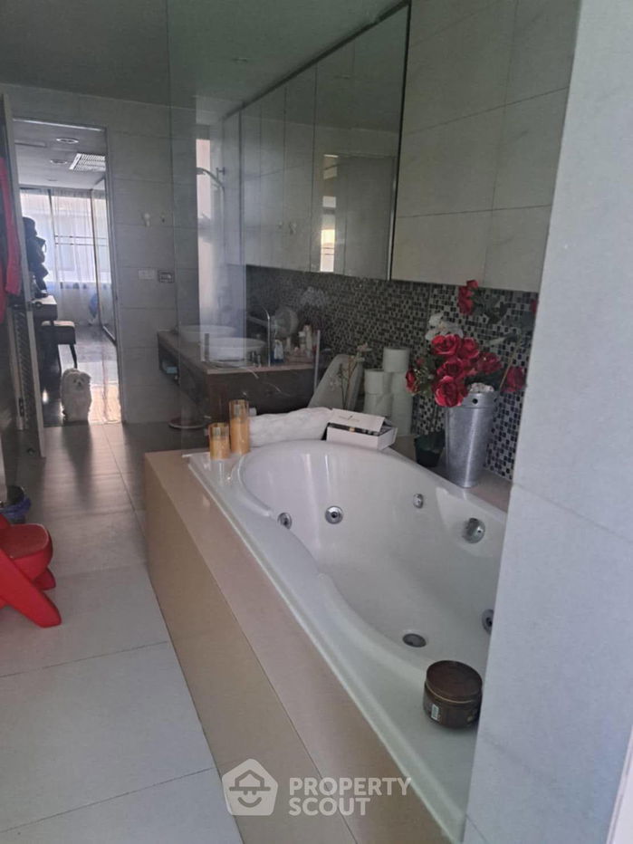 รูป ทาวน์เฮาท์ 3-ห้องนอน ใกล้ พร้อมพงษ์ (ID 2006475) - รูปที่ 3/8