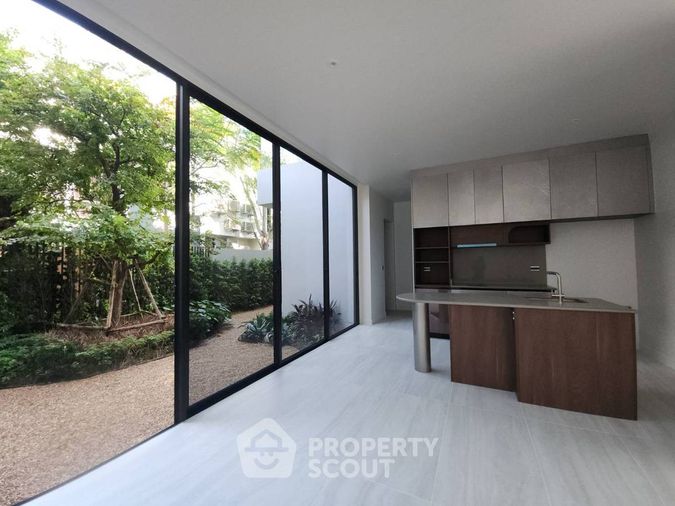 4-bed house for sale, 540 sqm, 96 sq wah, BUGAAN KRUNGTHEP KREETHA