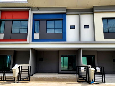 Townhouses for sale North Bangkok University  : 🏡 New House for Sale – Ready to Move In 📍Siri Place Phaholyothin 52, No. 95/30 – Near the Garden & BTS Saphan Mai