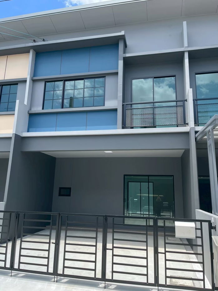 รูป ขายบ้านทาวน์โฮม 2 จอดรถ  ราคาพิเศษ 2.99 ล้าน โครงการสิริเพลส เวสต์เกต ใกล้รถไฟฟ้าสายสีม่วง - รูปที่ 1/18