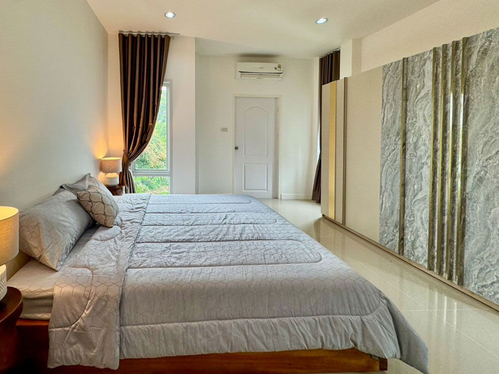 รูป ทุนดีมีชัย! บ้านเดี่ยวพร้อมผู้เช่า ใกล้โรงเรียนนานาชาติ ผลตอบแทน 8.5% ใจกลางหางดง! - รูปที่ 3/12