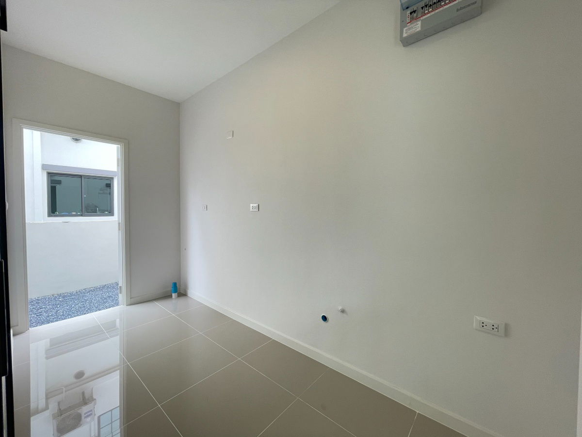 รูป บ้านแฝด ทำเลดี ราคาจับต้องได้ ราคาเพียง 4.99 ล้าน เหมาะทั้งอยู่อาศัยและลงทุน - รูปที่ 9/20