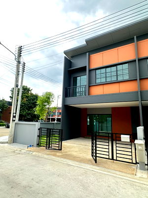 Townhouses for sale Muang Pathum Thani Pathumthani : New Townhome Deal! Siri Place Ratchapruek-345