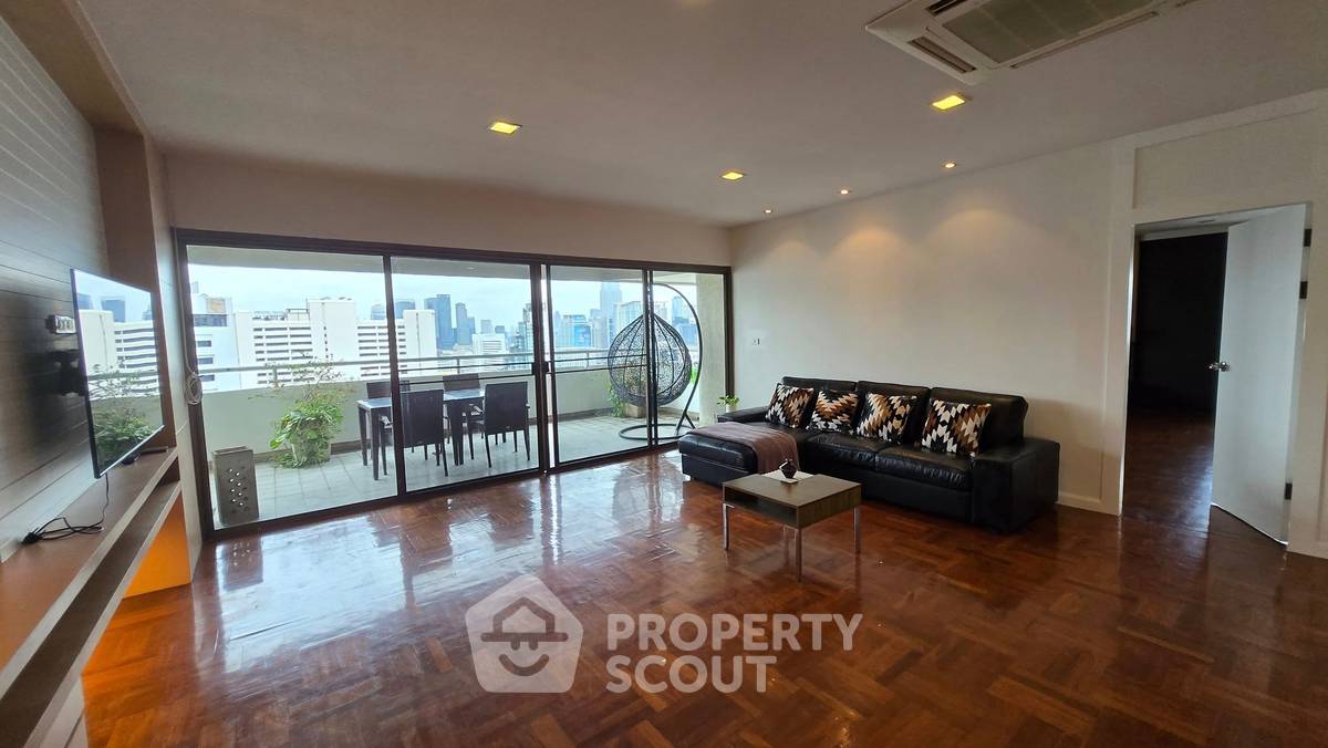 picture 3-BR Condo at Tower Park near ARL Makkasan (ID 2212310) - 2/14