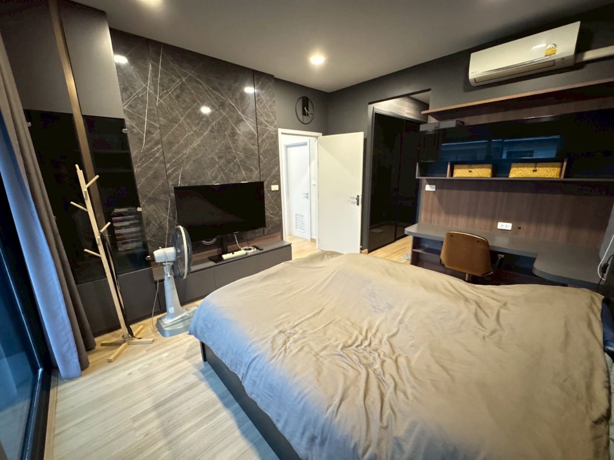 รูป ขายและเช๋า บ้านเดี่ยว บริทาเนีย บางนา กม.12 4ห้องนอน 2จอดรถ พื้นที่ใช้สอย 165 ตร.ม. ที่ดินใหญ่ 62.8 ตร.วา  ตกแต่งสวย ราคา7.5ลบ.ต่อรองได้ เช๋า 45k/ด - รูปที่ 26/49