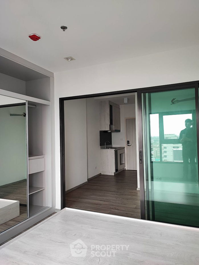 picture 1-BR Condo at Rich Park Terminal @Phahonyothin 59 in Anusawari (ID 1336067) - 1/5