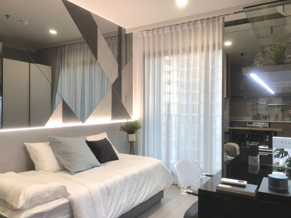 picture Heart of Bangkok’s Business District – Walk to G Tower, Offices, and MRT - 3/9