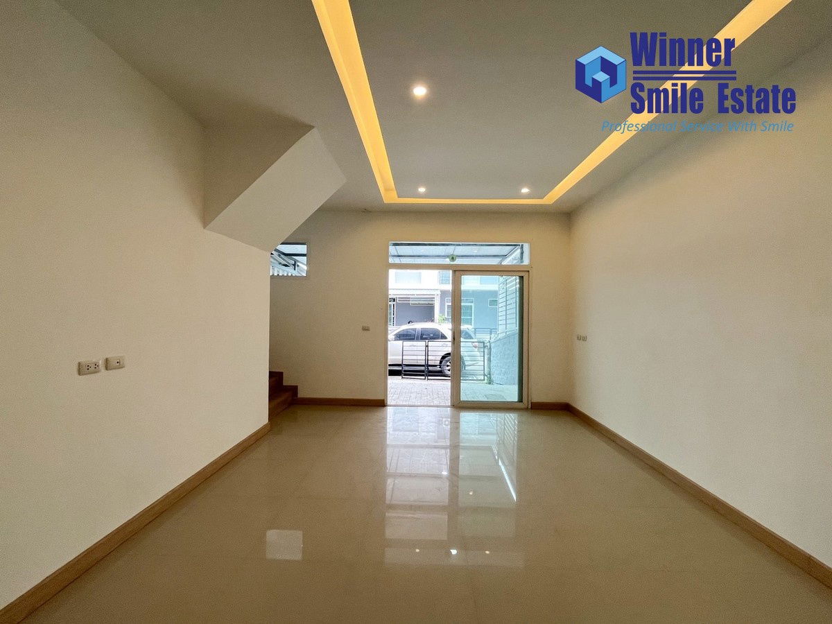 รูป ขายบ้าน กัสโต้ บางนา-สุวรรณภูมิ บ้านรีโนเวทแล้ว พร้อมต่อเติมครัวหลังบ้าน และหลังคาโรงรถ - รูปที่ 9/10