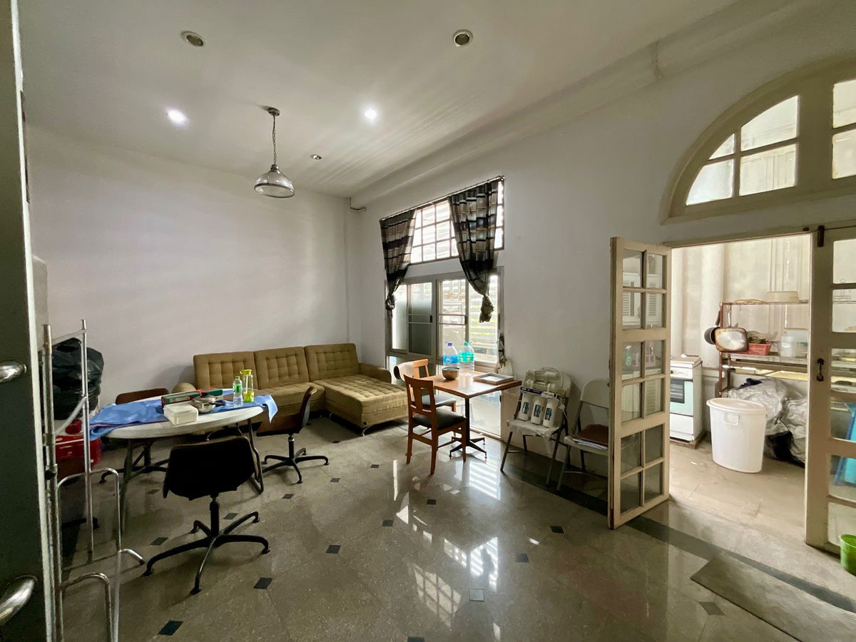 picture Townhouse, 3.5 floors, 45 square wah, lots of parking space, cheapest price in Soi Lat Phrao 122 - 16/19