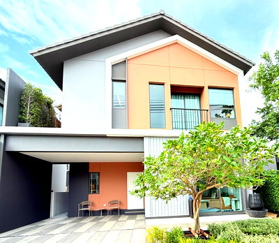 บ้านแฝด นนทบุรี : ขายบ้านแฝด ตกแต่งพร้อมเข้าอยู่ งานออกแบบจากแสนสิริ บ้านสวยสวนกลางใหญ่ ทำเลดีติดถนน
