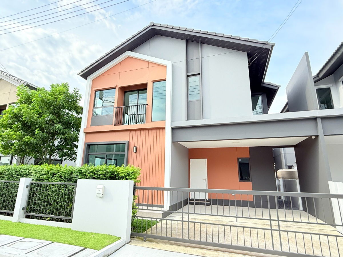 รูป ขายบ้านใหม่ ราคาสุดท้ายปิดเฟส !!  สร้างใหม่พร้อมโอนมีสวนส่วนกลางร่มรื่น มีระบบรักษาความปลอดภัย. 24 ชั่วโมง - รูปที่ 1/11