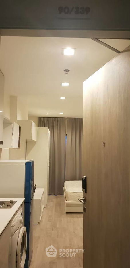 picture 1-BR Condo at Ideo Mobi Rama 9 near MRT Phra Ram 9 (ID 2229557) - 12/17