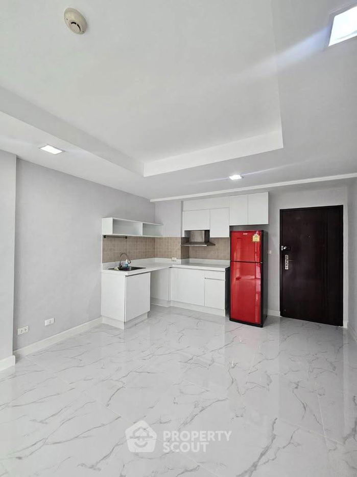 picture 1-BR Condo at D Condo Ratchada 19 near MRT Ratchadaphisek (ID 2158224) - 8/20