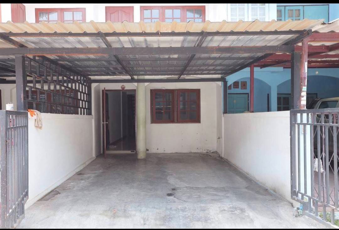 picture 🏡 Affordable Townhome for Rent – Prime On Nut 44 Location! - 3/7