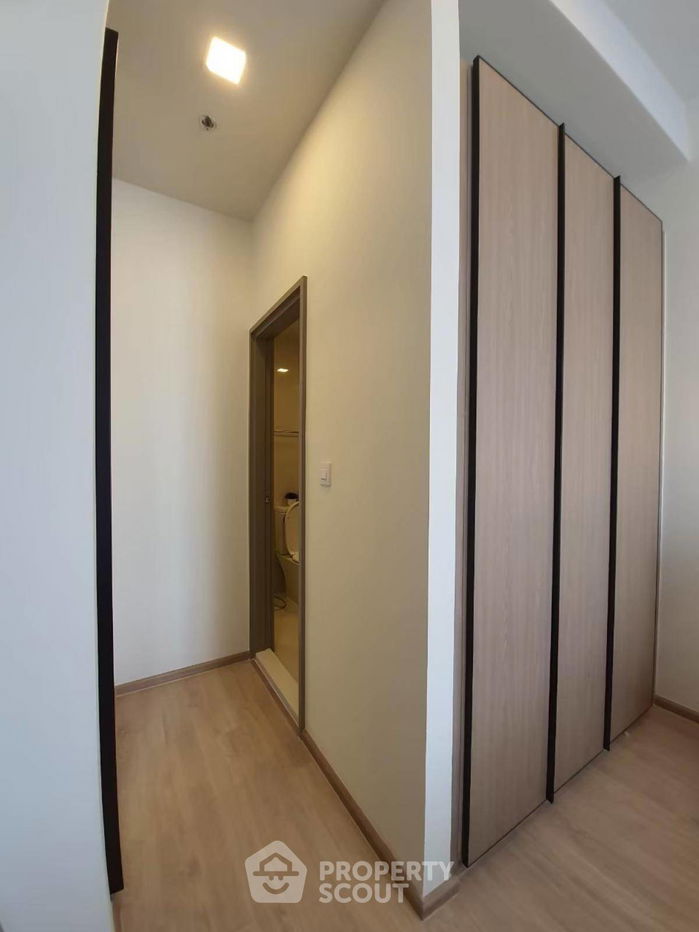 picture 1-BR Condo at Centric Ratchayothin near BTS Ratchayothin (ID 1839040) - 3/11
