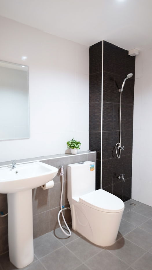รูป ให้เช่า TownHome 4 ชั้น Renovate ใหม่ทั้งหลัง! 5 ห้องนอน 3 ห้องน้ำ 1 ห้องครัว - รูปที่ 14/18