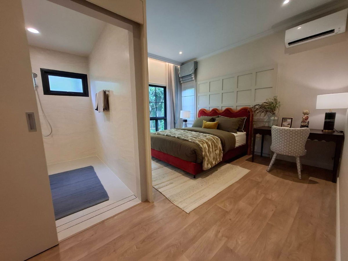 picture Open for sale, ready-to-move-in model home, luxuriously decorated, Setthasiri Ruamchok project, a company of Sansiri - 4/12