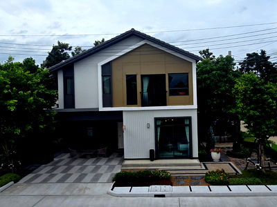 บ้านเดี่ยว นนทบุรี : ขายบ้านใหม่ * บ้านตัวอย่างแสนสิริ-ตกแต่งพร้อมเข้าอยู่ *  งานดีไซน์สวยบิ้วอินทั้งหลัง ทำเลแปลงมุมหน้าโครงการเข้าออกสะดวก ราคาพิเศษ จัดสินเชื่อฟรี !!!
