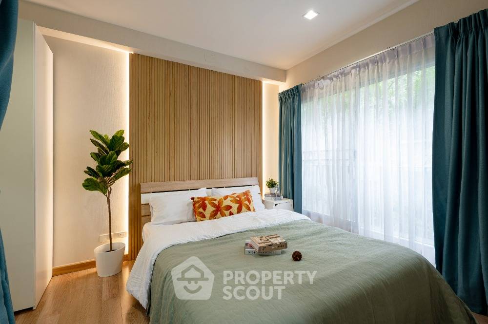 picture 1-BR Condo at The Seed Musee Sukhumvit 26 near BTS Phrom Phong (ID 1859345) - 8/14