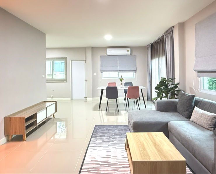 รูป [ให้เช่า] ทาวน์โฮมโครงการ Rasa Luxx Ville (รสา ลักซ์วิลล์ พหลโยธิน 73) - รูปที่ 4/13