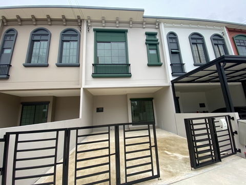 🏡ทาวน์โฮมใหม่ พร้อมอยู่ สิริ ลาดพร้าว 101 แปลงกลาง 📍ใกล้เซ็นทรัล อีสต์วิลล์ 