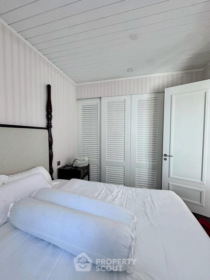 picture 2-BR Condo at Grand Florida Beachfront Pattaya close to Pattaya (ID 2067480) - 3/6