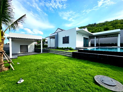 Houses for rent Hua Hin Prachaubkirikhan : New Spacious Luxury Pool Villa | Pet Allowed