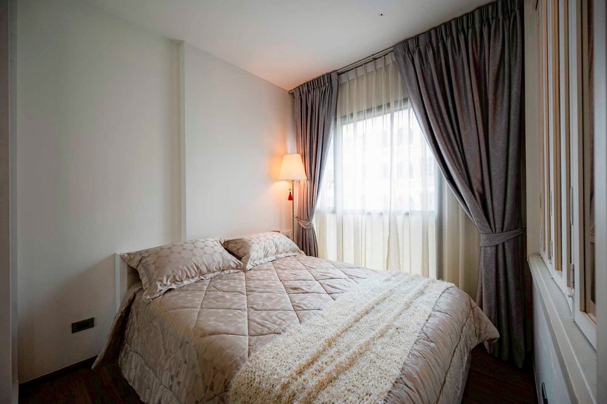 รูป P-39405 ให้เช่า คอนโด วายน์ สุขุมวิท Sukhumvit Rd, Phra Khanong, Khlong Toei, Bangkok พร้อมอยู่ ราคาถูก Line Id @easythaihome 085-592-2897 - รูปที่ 1/15