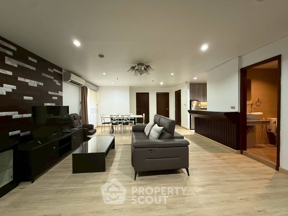 รูป คอนโด 2-ห้องนอน ที่ บ้านสวนเพชร คอนโดมิเนียม ใกล้ BTS พร้อมพงษ์ (ID 2217177) - รูปที่ 1/8