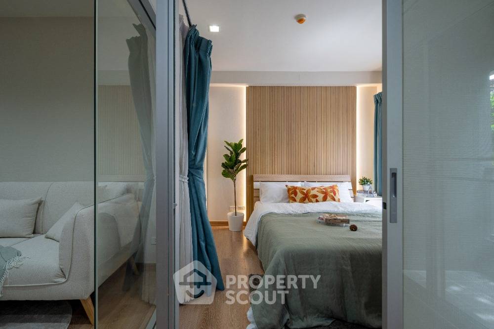 picture 1-BR Condo at The Seed Musee Sukhumvit 26 near BTS Phrom Phong (ID 1859345) - 12/14