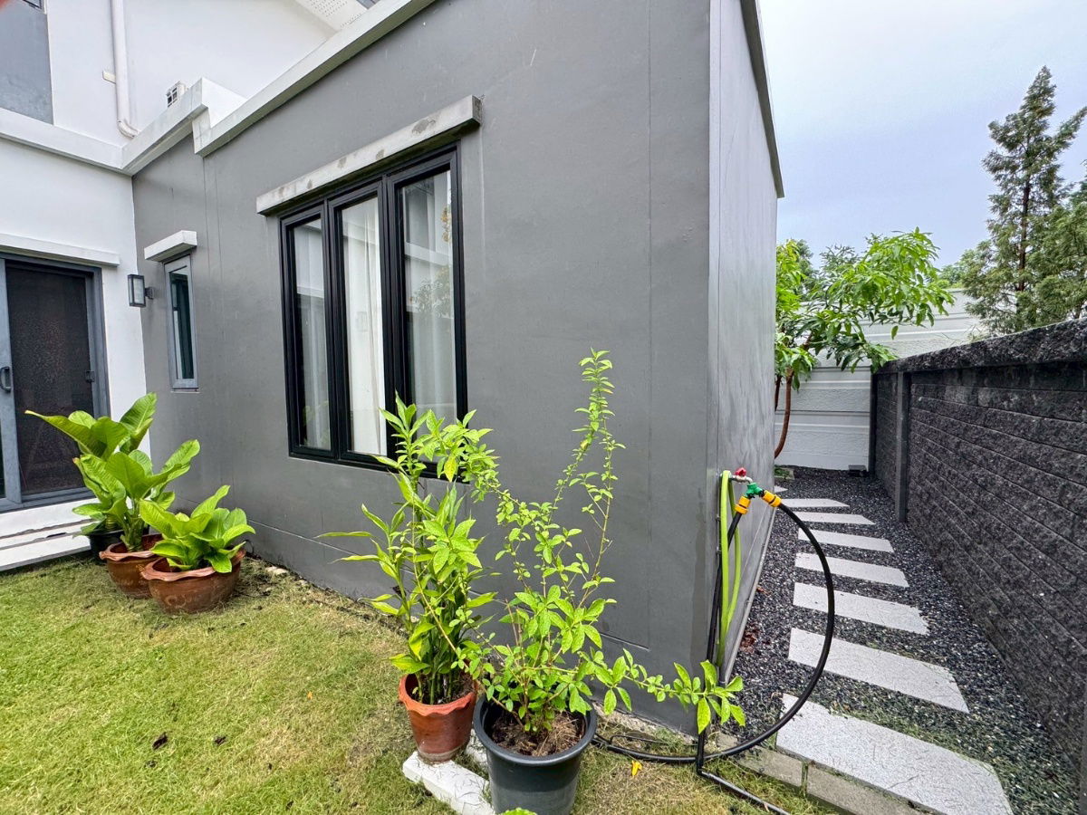 รูป ขายและเช๋า บ้านเดี่ยว บริทาเนีย บางนา กม.12 4ห้องนอน 2จอดรถ พื้นที่ใช้สอย 165 ตร.ม. ที่ดินใหญ่ 62.8 ตร.วา  ตกแต่งสวย ราคา7.5ลบ.ต่อรองได้ เช๋า 45k/ด - รูปที่ 7/49
