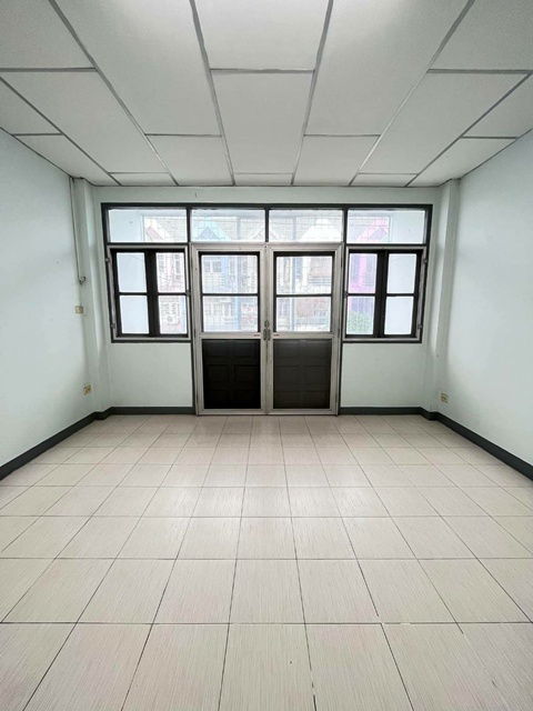 รูป MRTมีนพัฒนา 500ม.ให้เช่าทาวน์เฮาส์ 3ชั้น รามคำแหง 171-182 21 ตร.วา.220ตร.ม. เทคนิคมีนบุรี 1.5 กม. 3 นอน 3 น้ำ ตลาดน้ำขวัญเรียม 1.3 กม. - รูปที่ 3/8