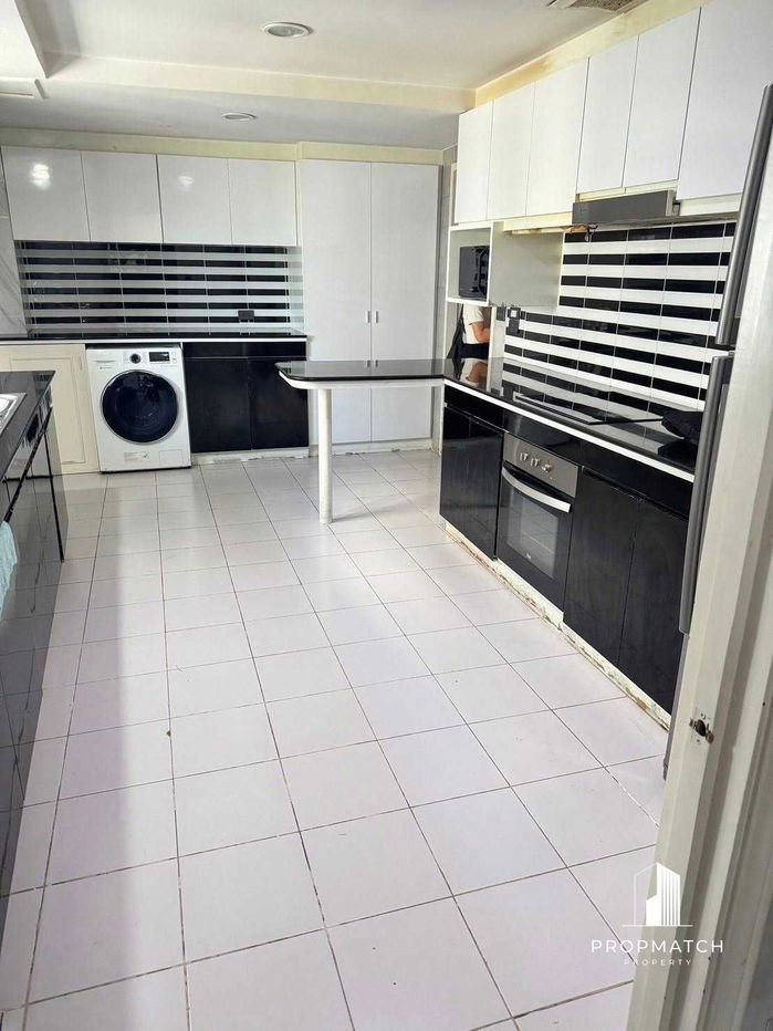 รูป  ✨Flash Deal ✨ The president park sukhumvit 24 ( 3Bed4 Bath 260SQM.) แต่งครบพร้อมอยู่ !! เพียง 75,000 บาทต่อเดือน Tel.0981315848 @propmatch - รูปที่ 2/5