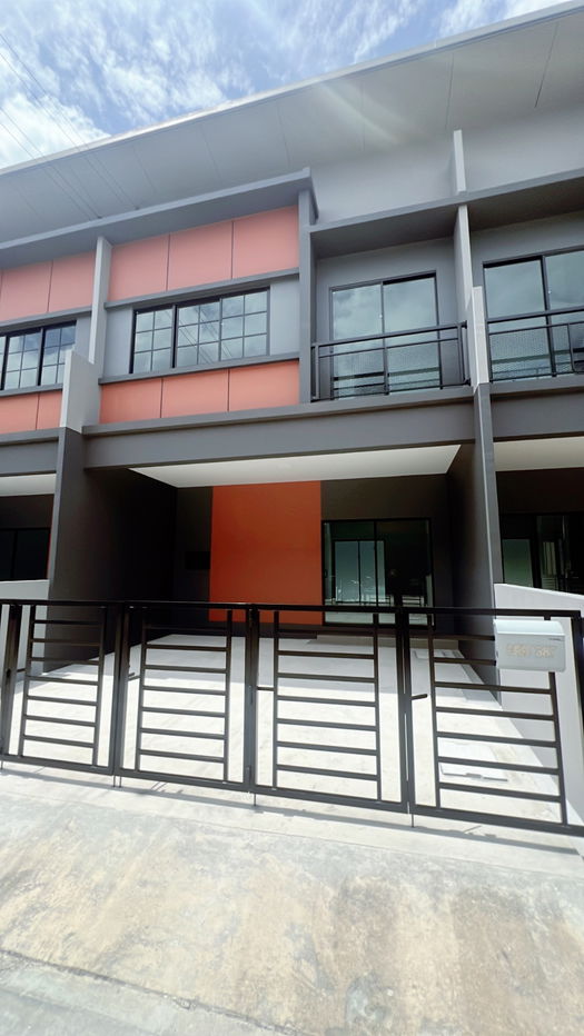 รูป ขายบ้านใหม่ โซนด้านใน สิริ เพลส จรัญ-ปิ่นเกล้า เลขที่ 999/387 - รูปที่ 1/25