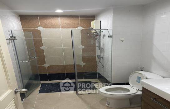 picture 1-BR Condo at Bridge Phaholyothin 37 near BTS Ratchayothin (ID 1899619) - 6/10