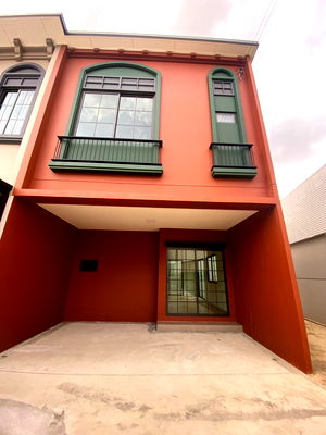 Townhouses for sale Crystal Design Center : ✨Brand new townhome ready to move in at Siri Ladprao 101 