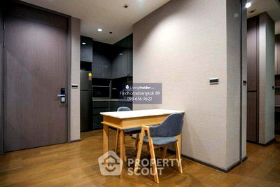 Condos for rent Sathorn Thani Tower : 1-BR Condo at The Diplomat Sathorn near BTS Surasak (ID 1660404)