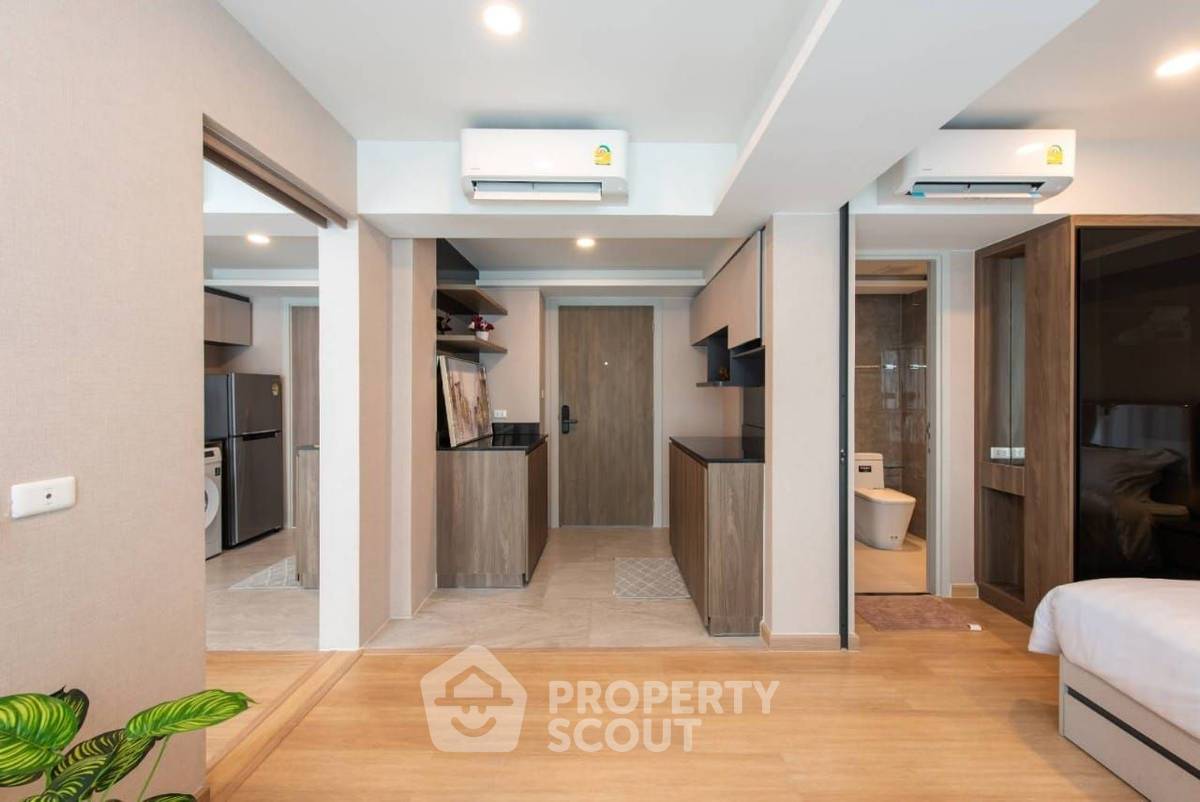 picture 2-BR Condo at Lloyd Soonvijai-Thonglor in Bang Kapi (ID 1719076) - 10/15
