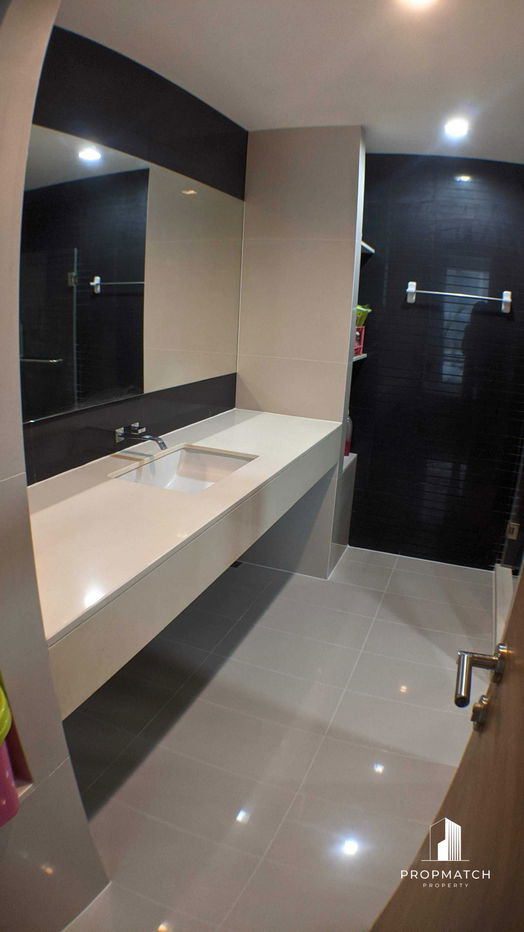 รูป ✨Flash Deal ✨ RHYTHM Ratchada - Huaikhwang ( 1Bed 1Bath 46 SQM.) แต่งครบพร้อมอยู่ !! เพียง 21,000 บาทต่อเดือน Tel.0981315848 @propmatch - รูปที่ 4/6