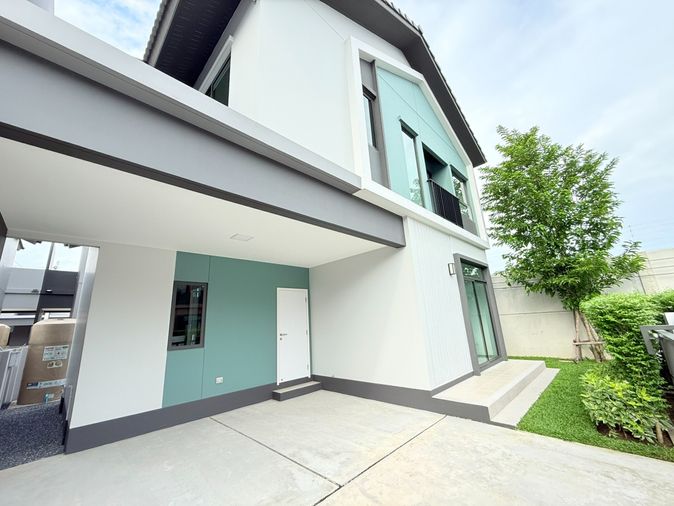 Private corner twin home with the feel of a detached house, nestled in a quiet zone near the garden — Anasiri Chaiyaphruek–Wongwaen 2.