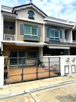 ขายทาวน์โฮม : 🏡 ขายบ้าน หมู่บ้านอินดี้ 2 หลังเมกะบางนา (บ้านหลังมุม)  